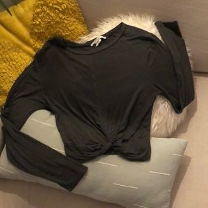 Olive green cropped long-sleeved tee